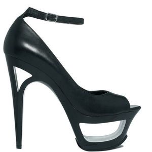 Jessica Simpson ‘Beckery’ Platform Heel